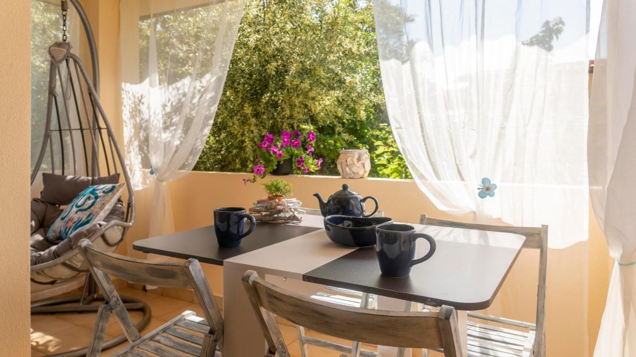 Апартаменты Welcomely - The Butterfly House Кала-Гононе Экстерьер фото