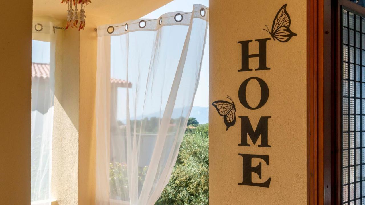 Апартаменты Welcomely - The Butterfly House Кала-Гононе Экстерьер фото